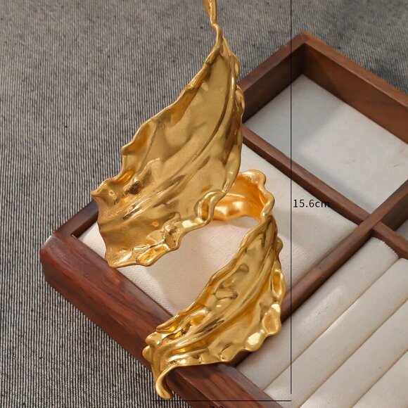 Gold-Colored Preppy Women's High-End Metal Open Bangle Bracelet - Picture 5 of 13